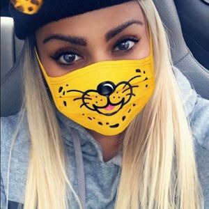 Meet your Posher, Lucy